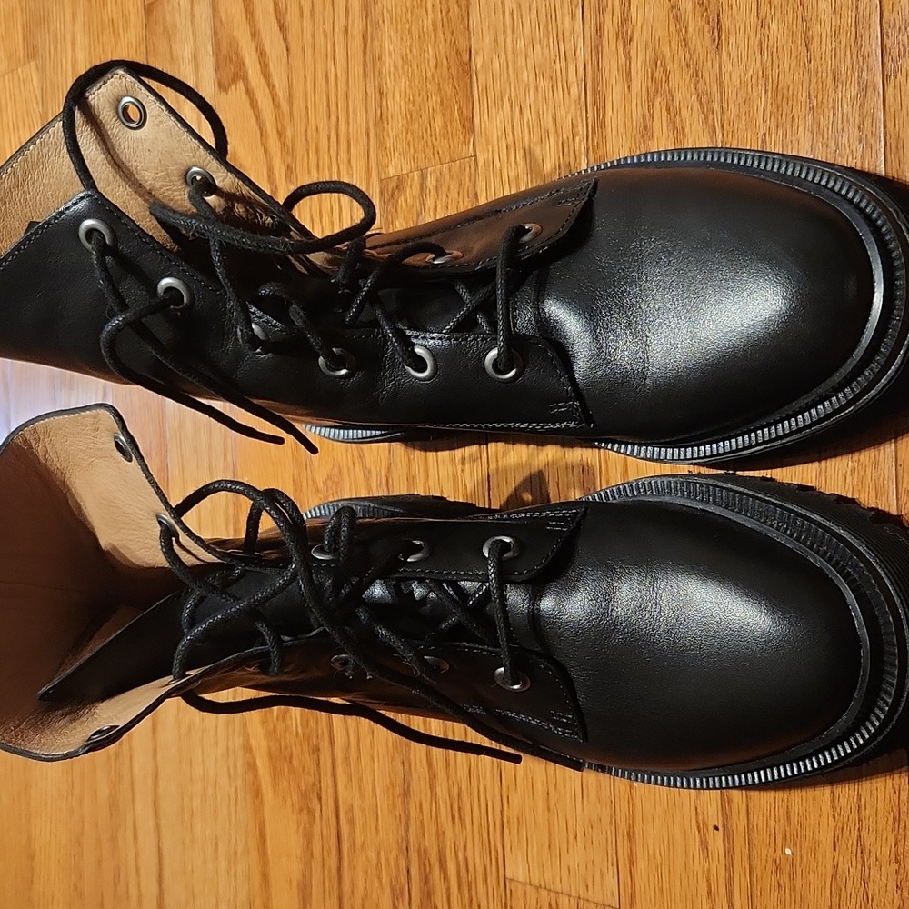 Madewell boots size 7.5 - runs big